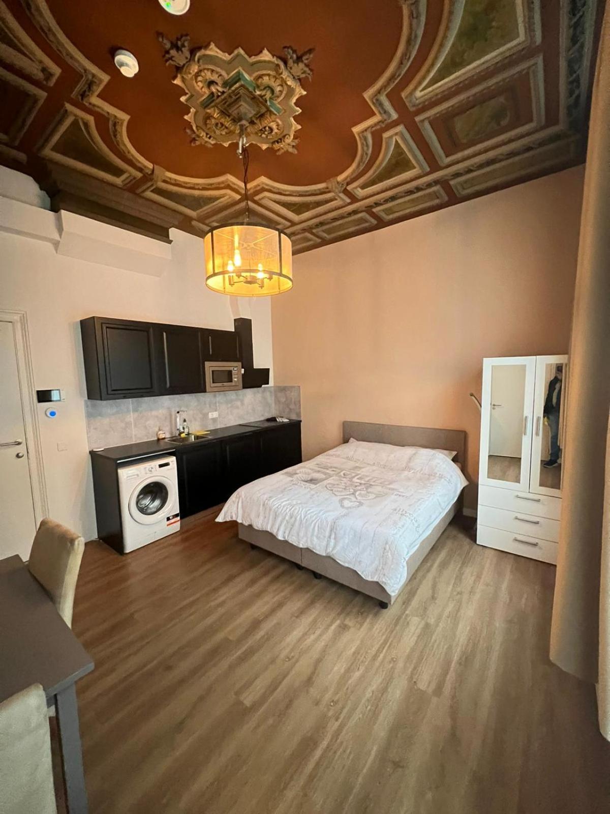 Rotterdam Inn Εξωτερικό φωτογραφία